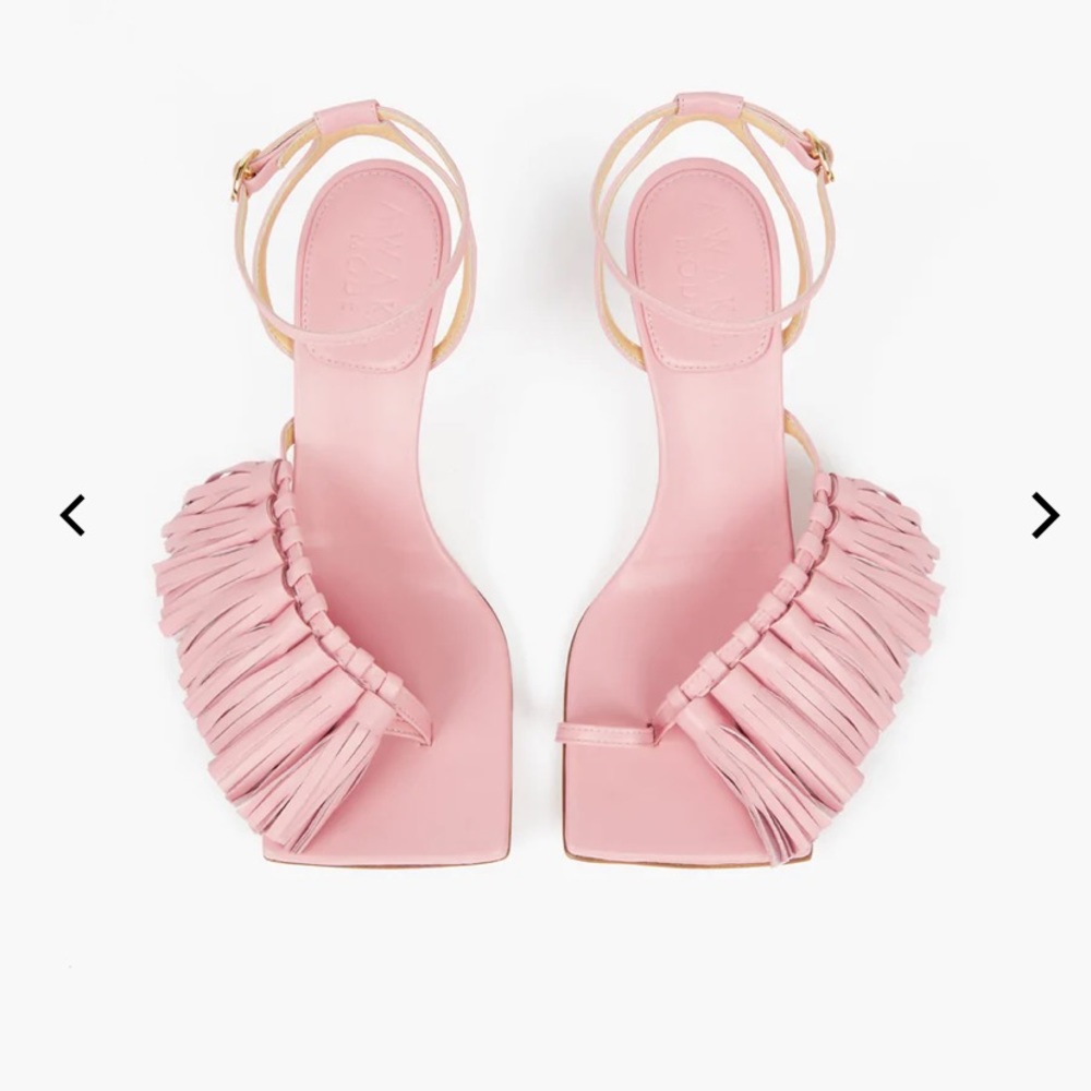 Light Pink leather fringe/Tassel A.w.a.k.e. mode sandals Size IT39 fits US8